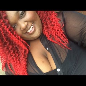 Meet your Posher, Kenisha